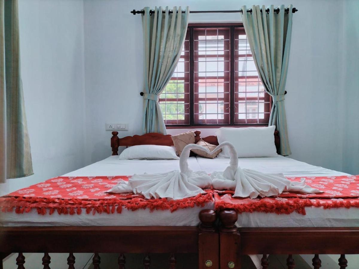 Joseys Homestay Kochi ภายนอก รูปภาพ